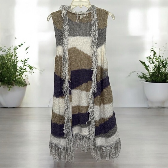 Cato Sweaters - Cato Multicolor Striped Fringe Distressed Knit Sleeveless Sweater Vest